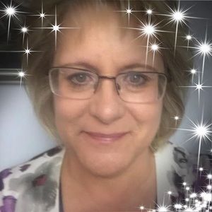 Meet your Posher, Karalee